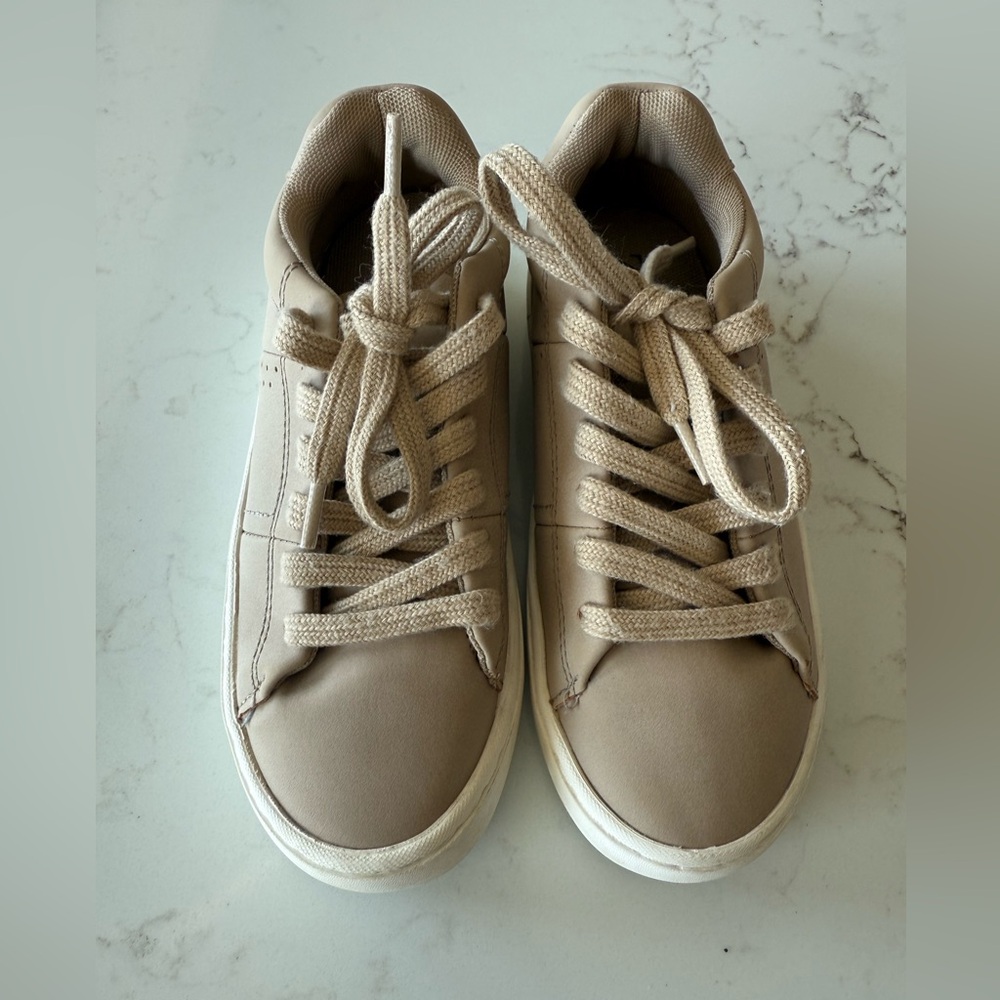 Zara Sneakers